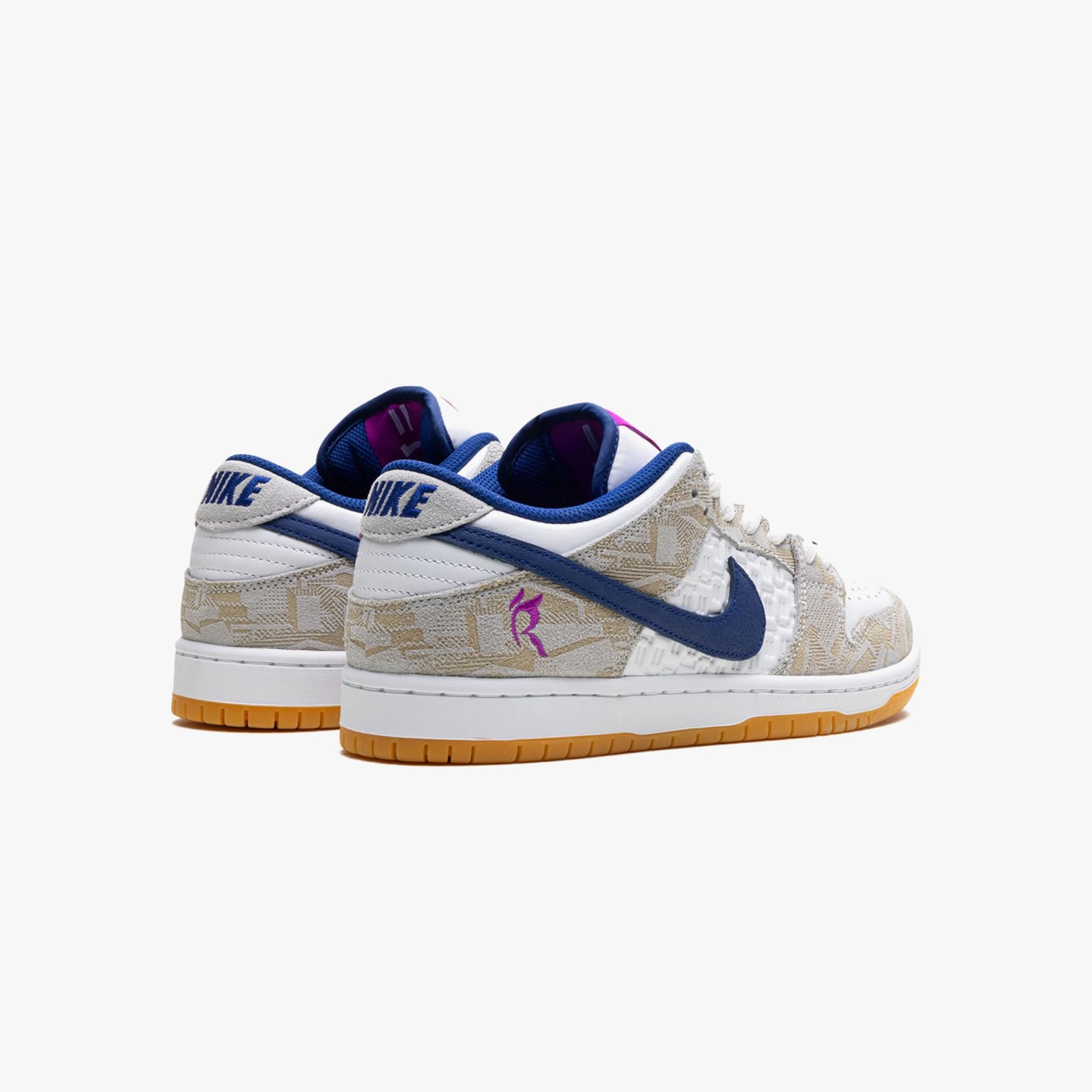 Nike SB Dunk Low Rayssa Leal Urbanize Streetwear 