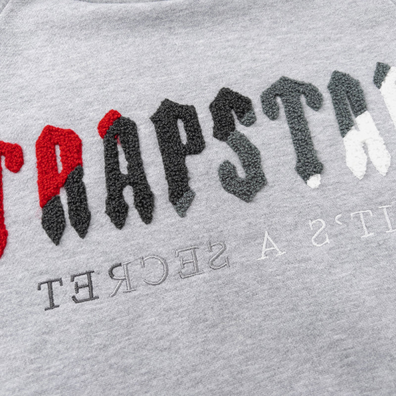 Conjunto Trapstar Chenille Decoded Tracksuit “Grey Red” - Urbanize Streetwear
