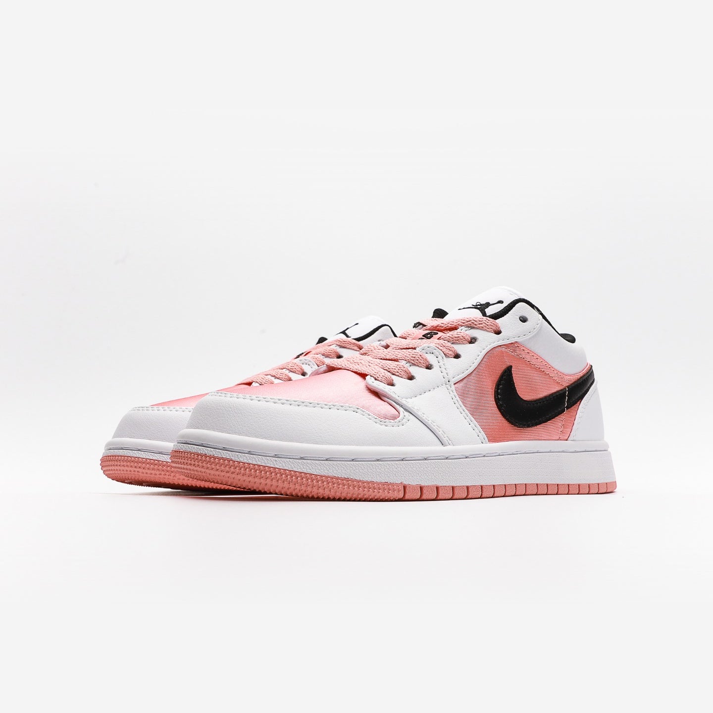 Air Jordan 1 Low White Light Madder Root (W) - Urbanize Streetwear