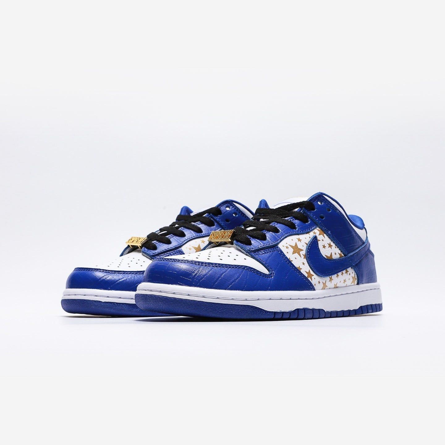 Nike SB Dunk Low x Supreme Stars Hyper Royal - Urbanize Streetwear