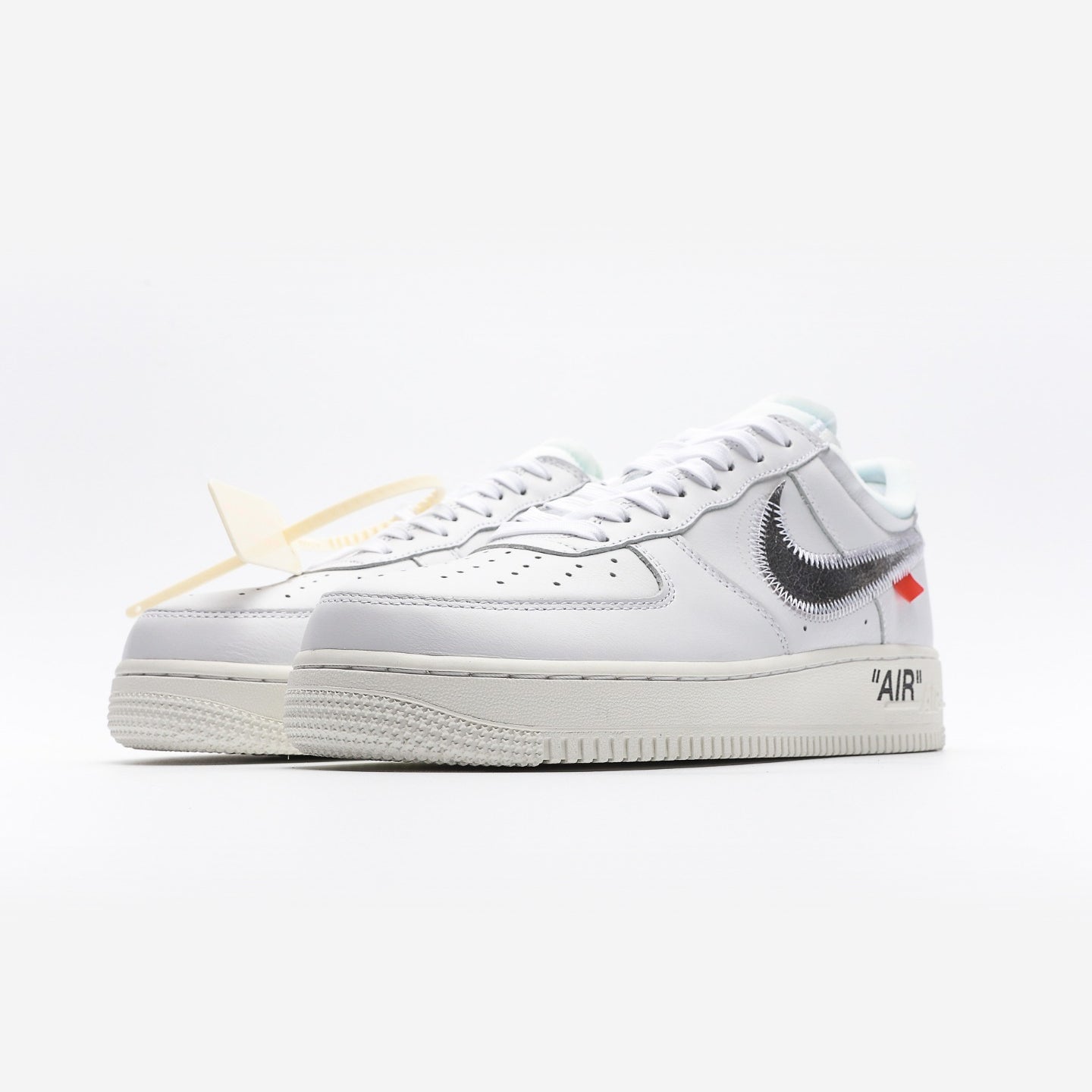 Off-White x Nike Air Force 1 Low ComplexCon - Urbanize Streetwear
