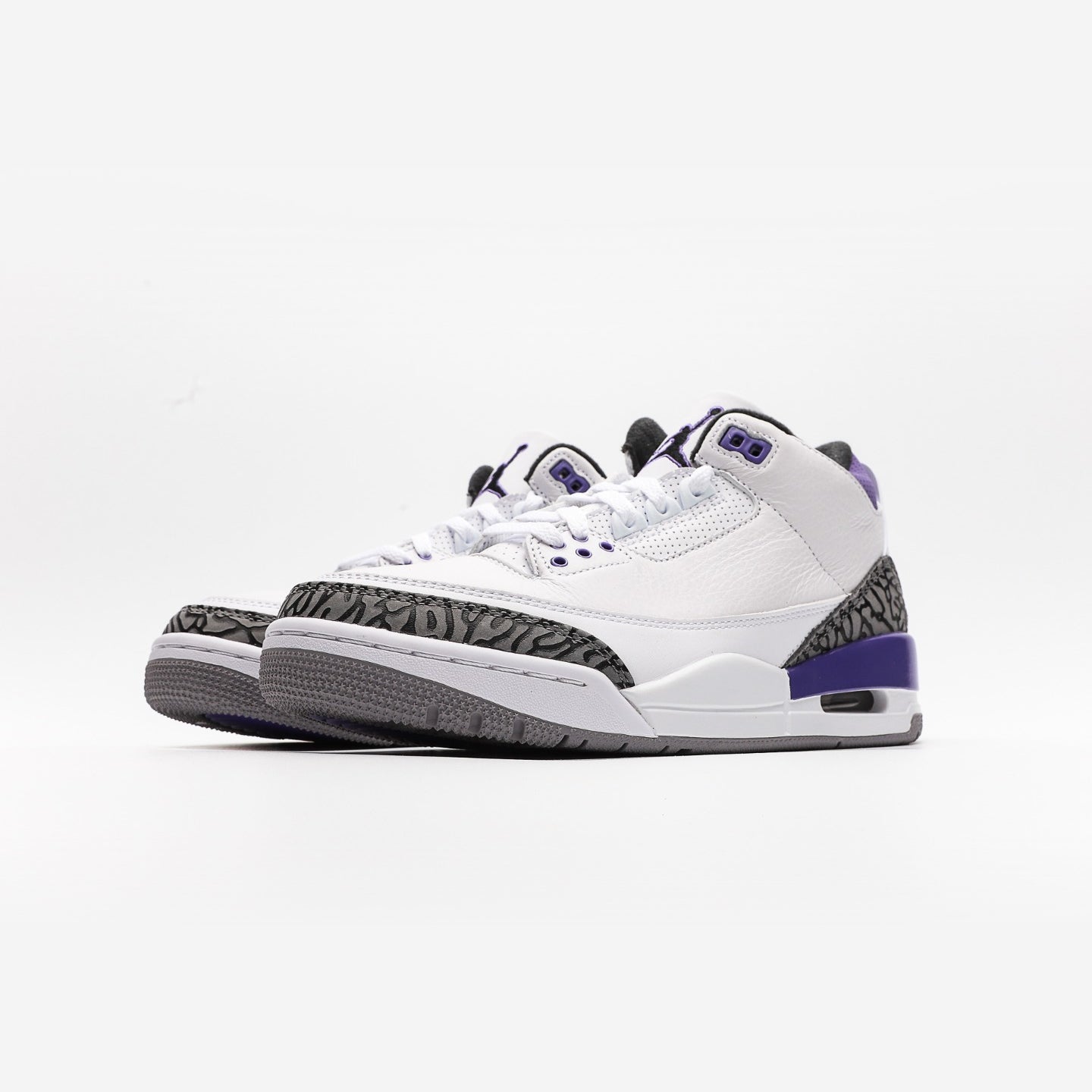 Air Jordan 3 Retro Dark Iris - Urbanize Streetwear