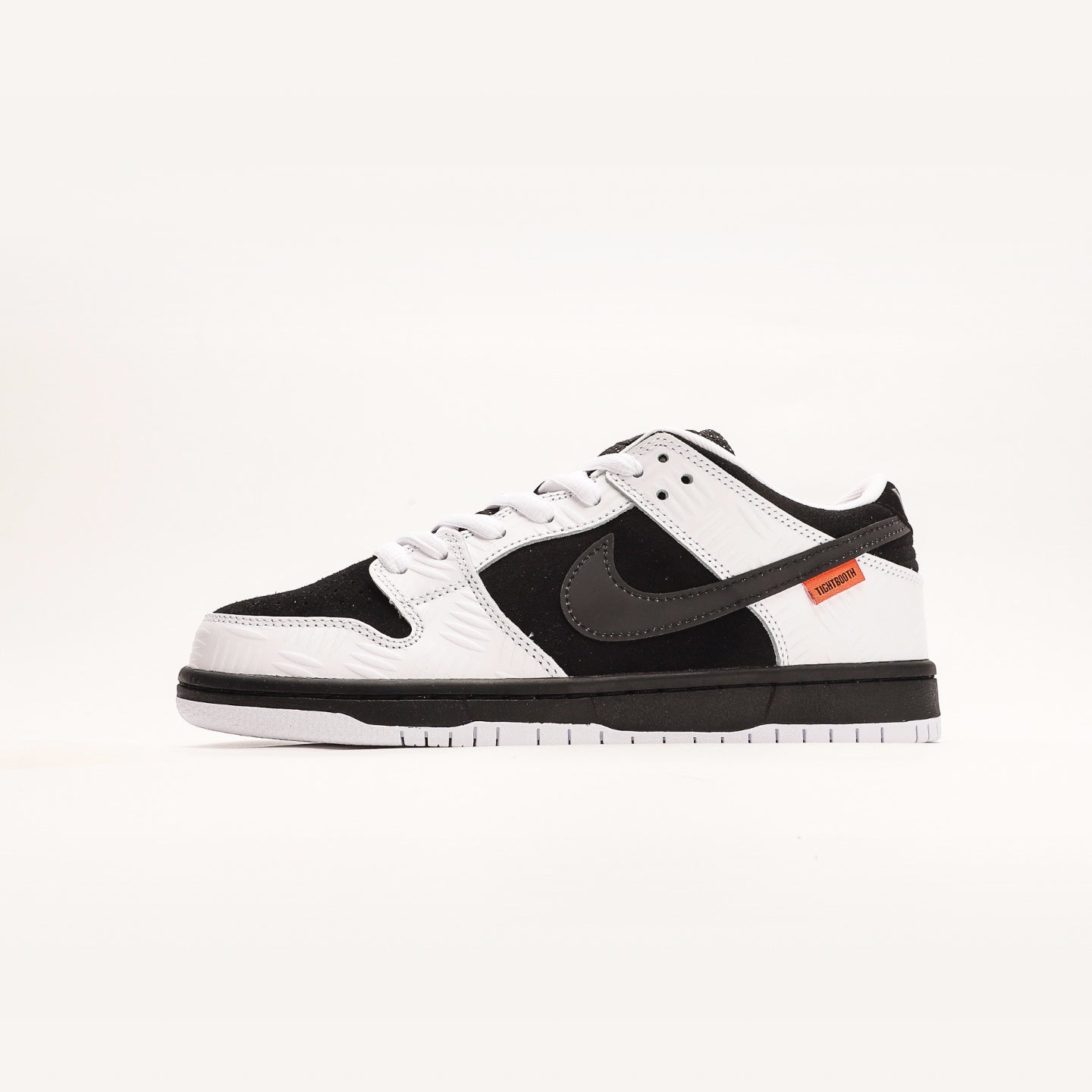 Nike SB Dunk Low TIGHTBOOTH - Urbanize Streetwear