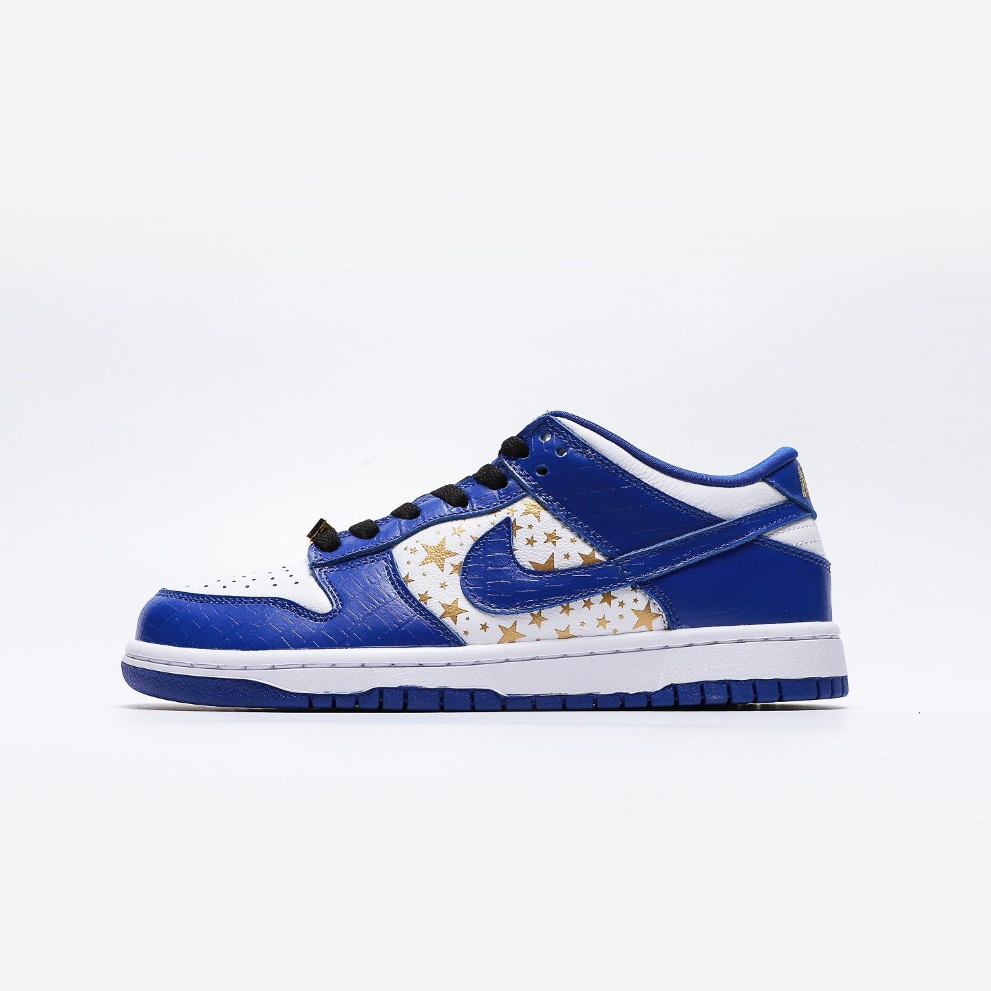 Nike SB Dunk Low x Supreme Stars Hyper Royal - Urbanize Streetwear