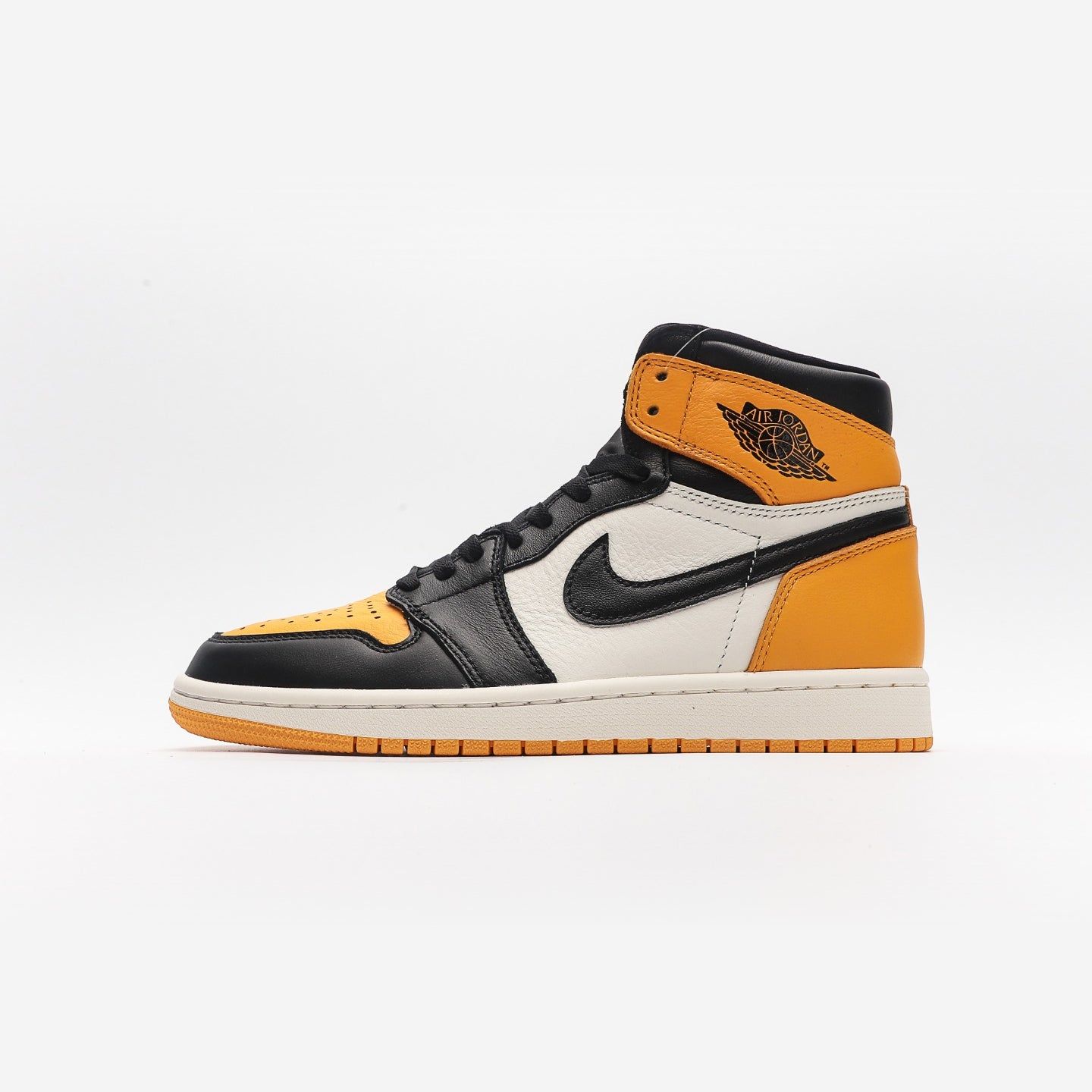 Air Jordan 1 Retro High OG Taxi - Urbanize Streetwear