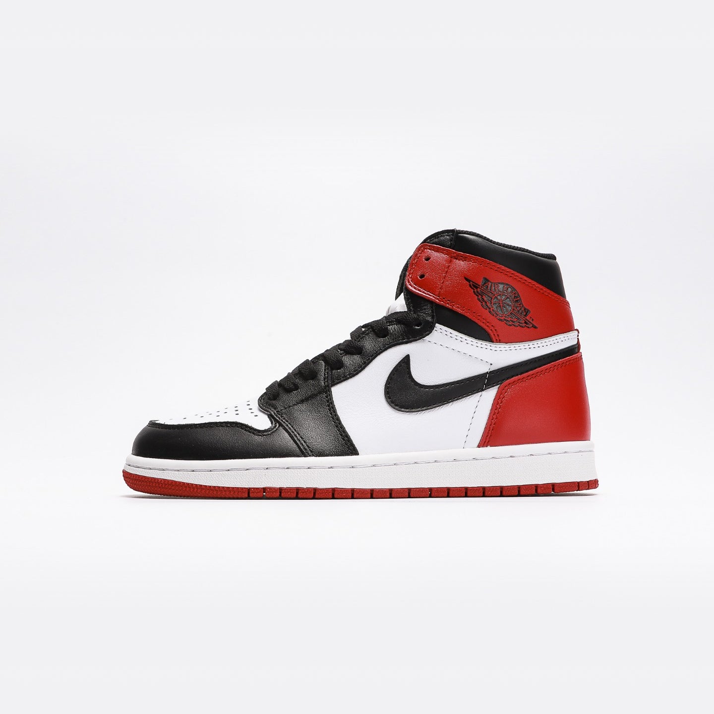 Air Jordan 1 Retro High Black Toe - Urbanize Streetwear