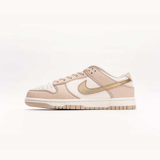 Nike Dunk Low Metallic Gold (W)