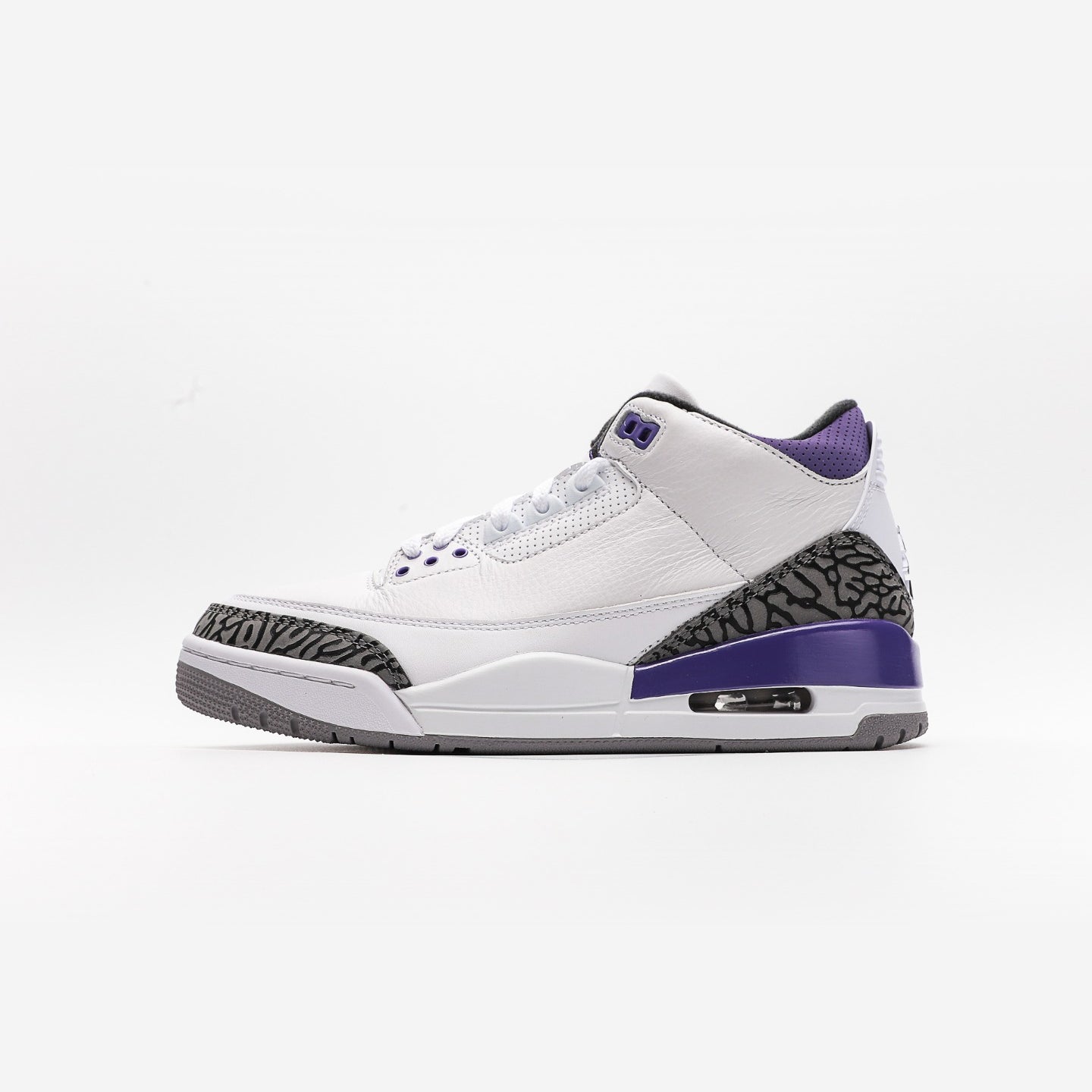 Air Jordan 3 Retro Dark Iris - Urbanize Streetwear