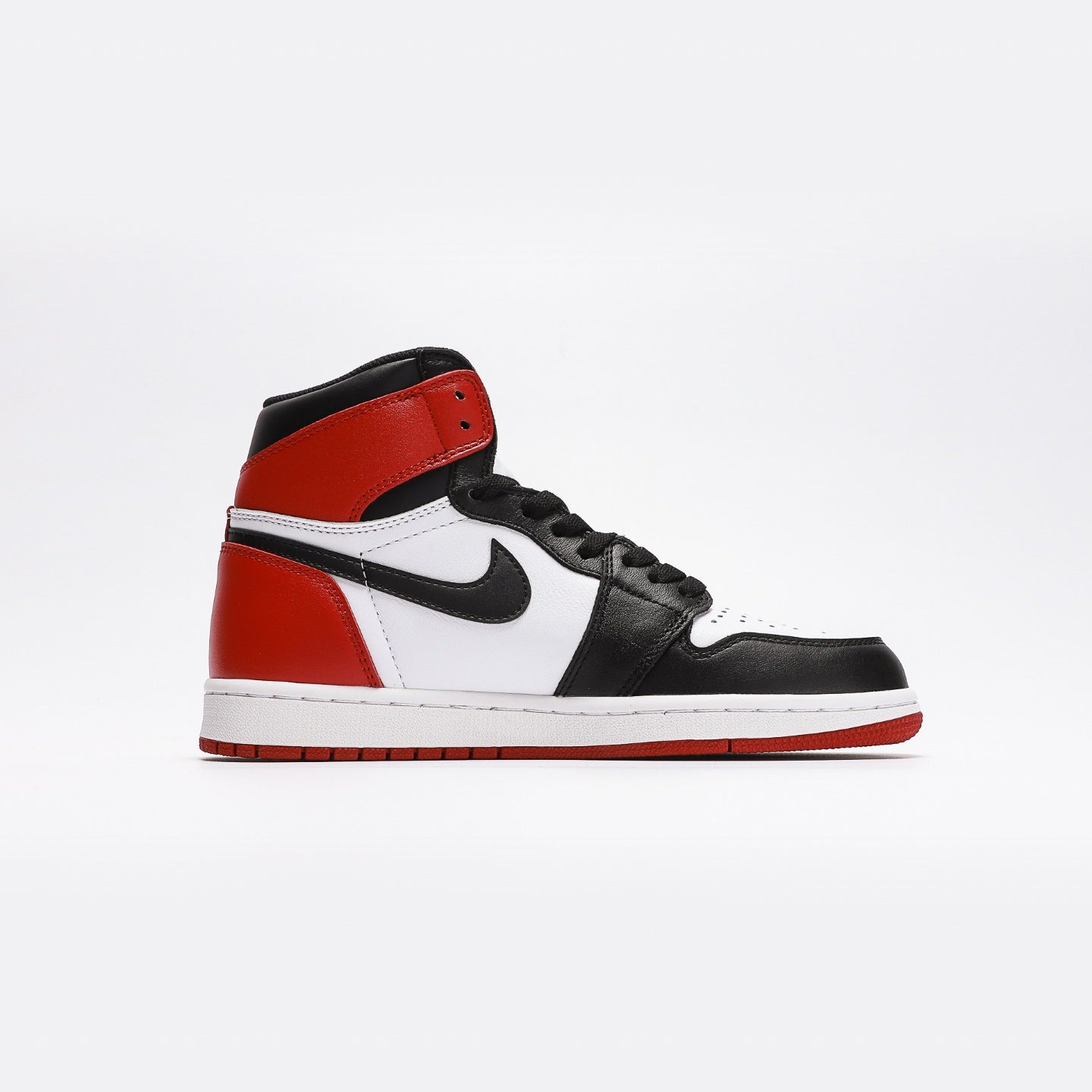 Air Jordan 1 Retro High Black Toe - Urbanize Streetwear