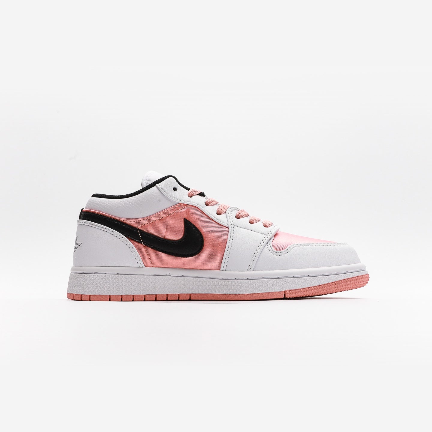 Air Jordan 1 Low White Light Madder Root (W) - Urbanize Streetwear