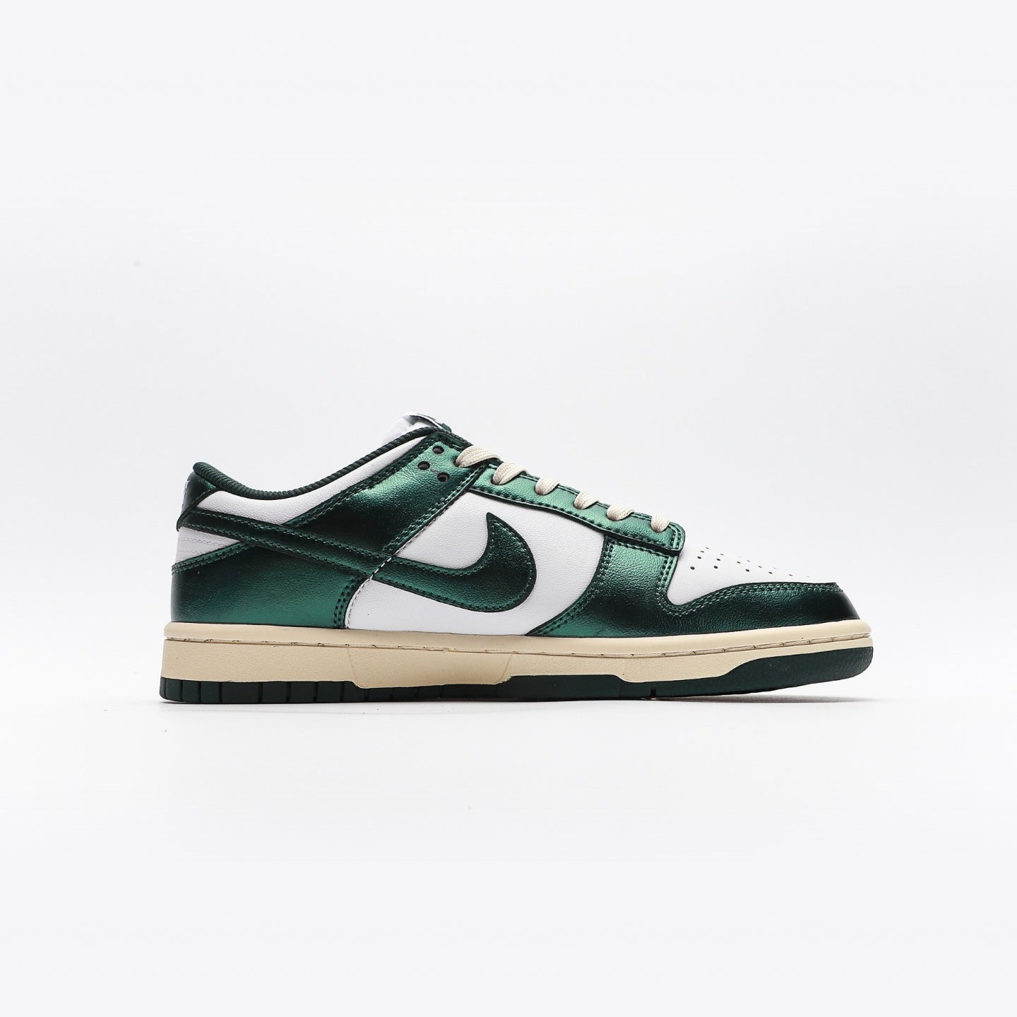 Nike sales vintage green