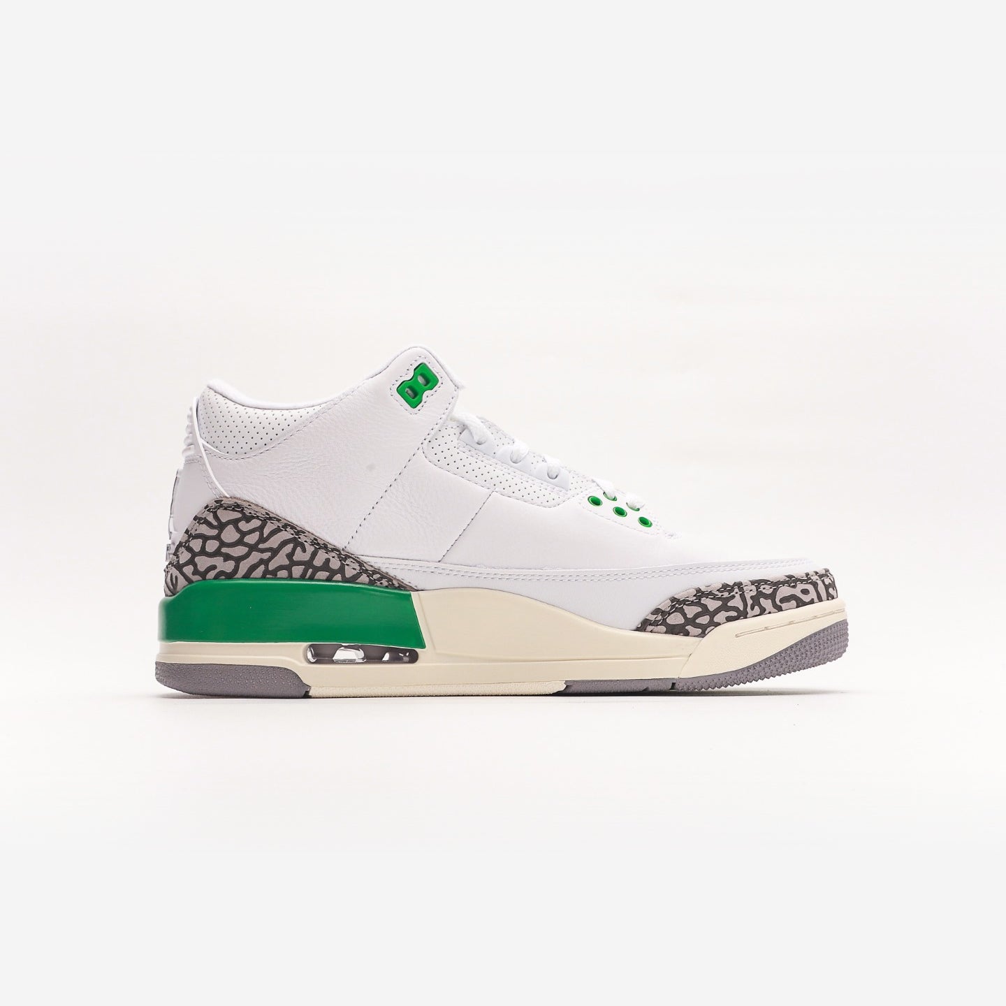 Air Jordan 3 Retro Lucky Green (W) - Urbanize Streetwear