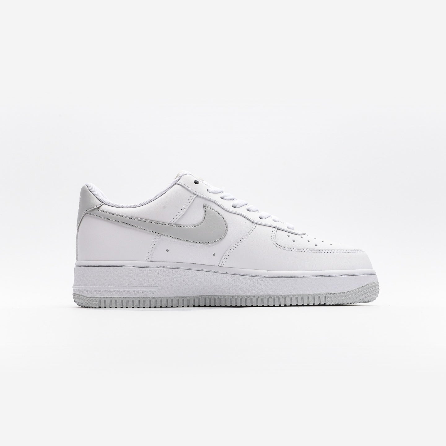 Nike Air Force 1 Low '07 Pure Platinum - Urbanize Streetwear