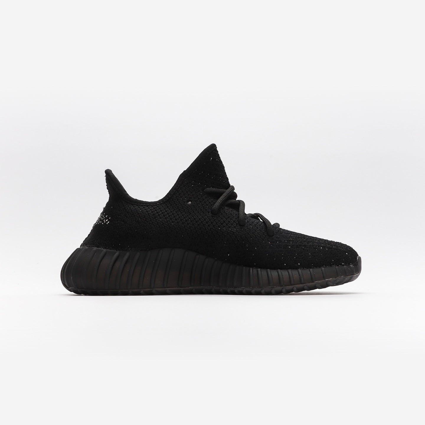 Yeezy Boost 350 V2 Oreo - Urbanize Streetwear