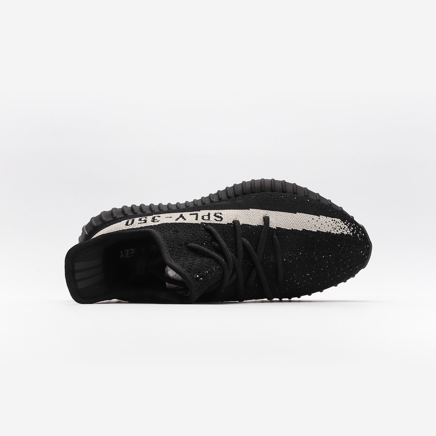 Yeezy Boost 350 V2 Oreo - Urbanize Streetwear