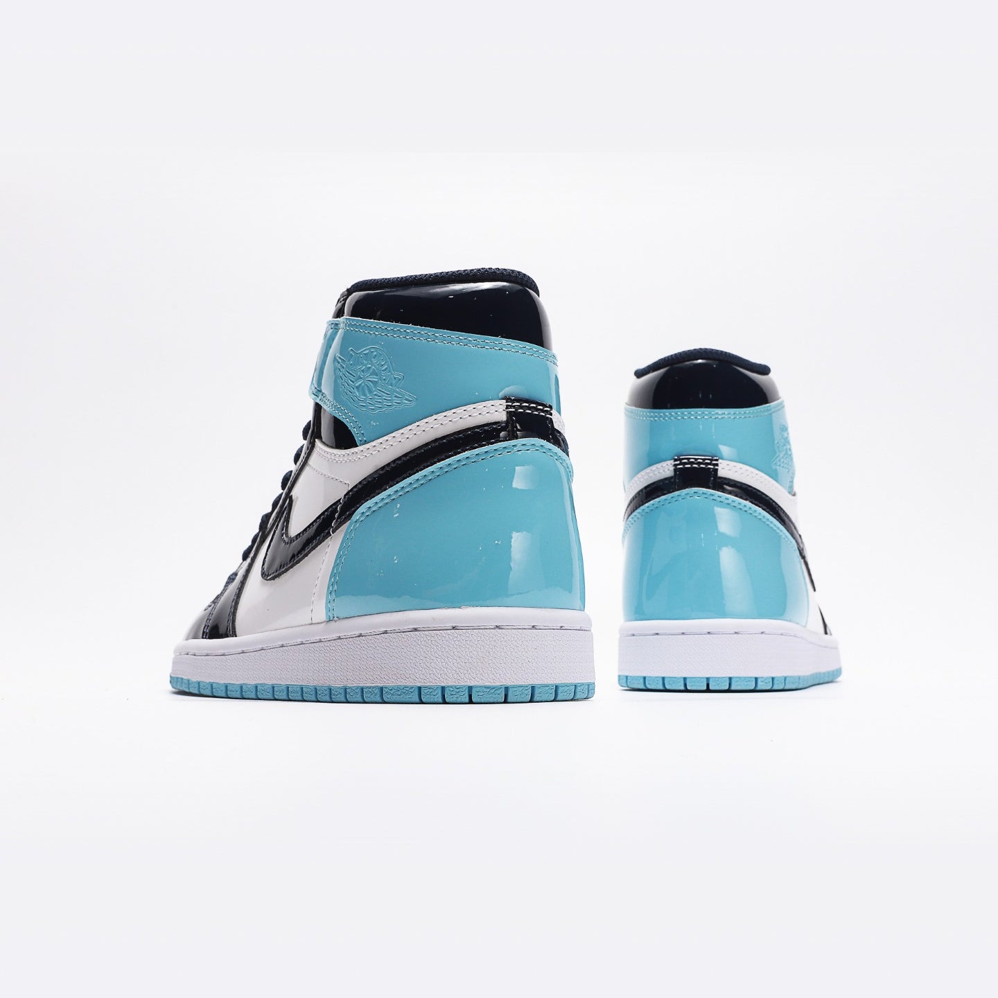 Air Jordan 1 Retro High UNC Patent (W) - Urbanize Streetwear