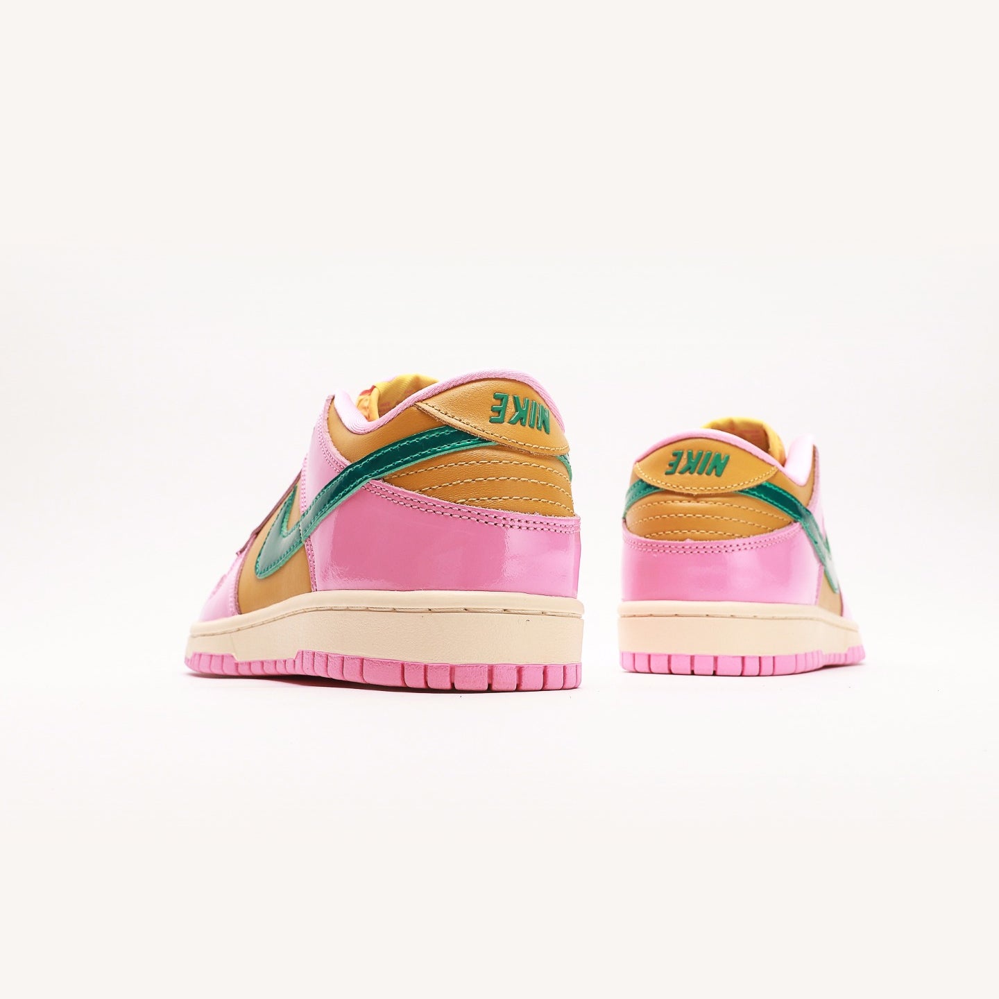 Nike Dunk Low Parris Goebel (w) - Urbanize Streetwear