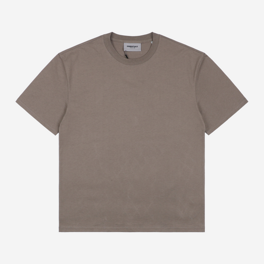 Camiseta Fear of God Essentials Marron - Urbanize Streetwear